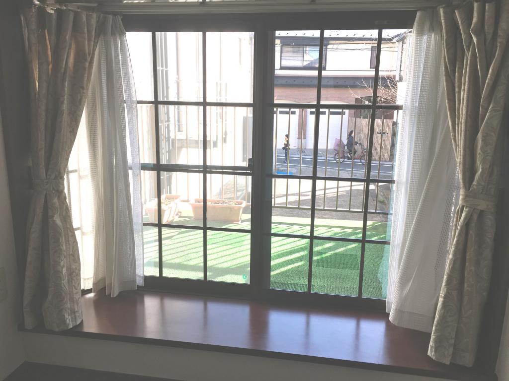 Living Room (Bay window)