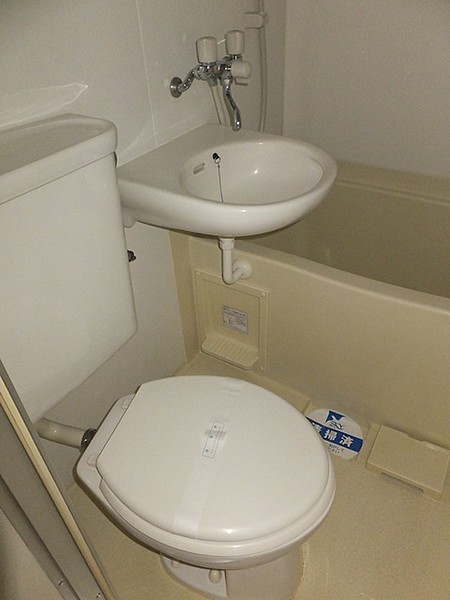S◇Sky Court Shin Kawasaki Room #300 | Apartments and Share