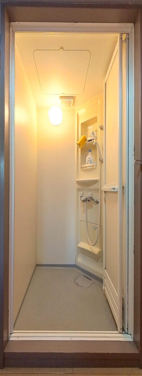 Bathroom (Shower)