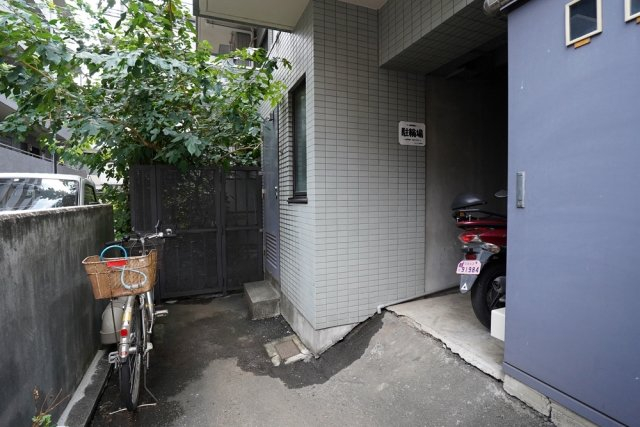 Common Area Common Area